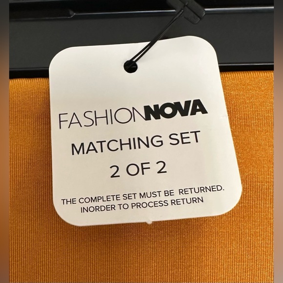 NWT FASHION NOVA Women’s Looking Amazing Skirt Set Mustard Size M - Picture 7 of 11
